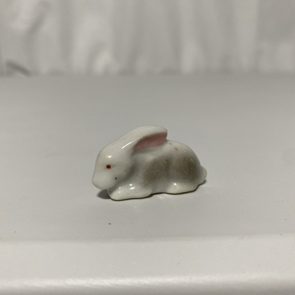 Vintage Occupied Japan Porcelain Bunny Rabbit Figurine 1945 Multicolor Small